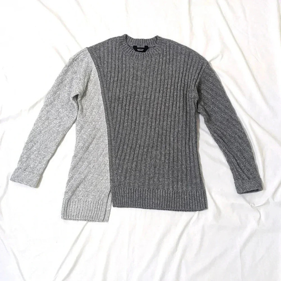 Simply Vera Vera Wang Asymmetrical-Hem Sweater, Color Dark/Light Gray Size S - Picture 2 of 12